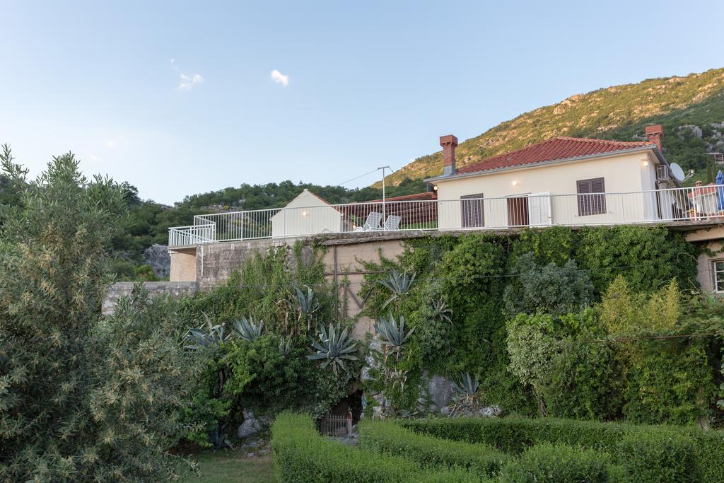 Holiday Home Urlovic 그루다 외부 사진